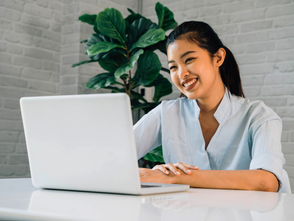 LÀM SAO ĐỂ CÓ MỘT BUỔI PHỎNG VẤN ONLINE HIỆU QUẢ LÀM SAO ĐỂ CÓ MỘT BUỔI PHỎNG VẤN ONLINE HIỆU QUẢ